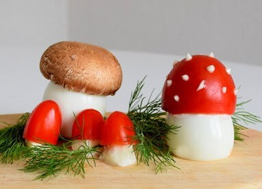 pilze-aus-eiern-tomaten-und-champignon
